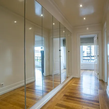 Portuguese Living Saldanha Prestige Lisboa