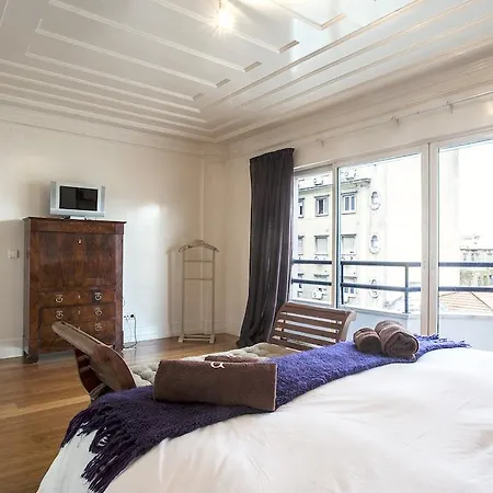 Portuguese Living Saldanha Prestige Lisboa