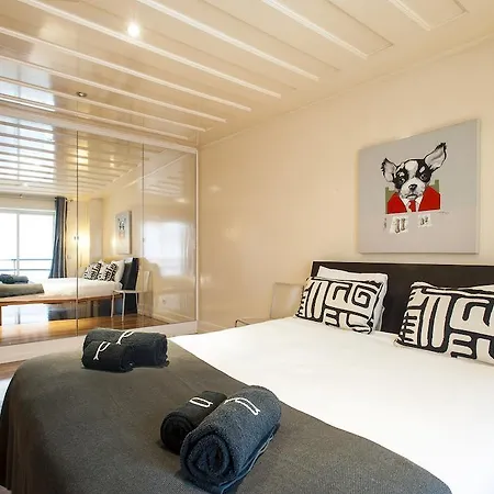 Portuguese Living Saldanha Prestige شقة *